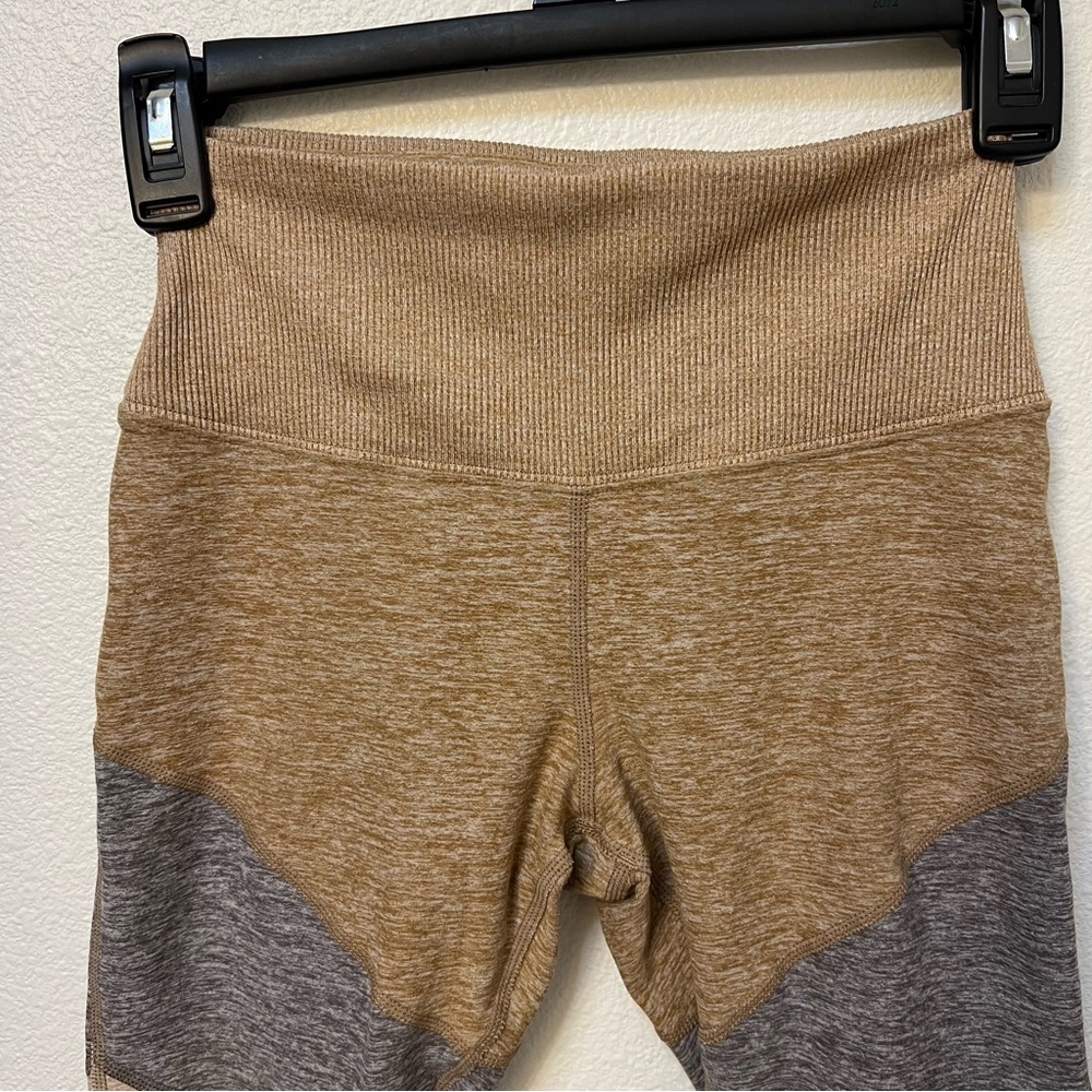 Alo Yoga 7/8 High-Waist Alosoft Sheila Legging - Picture 3 of 9
